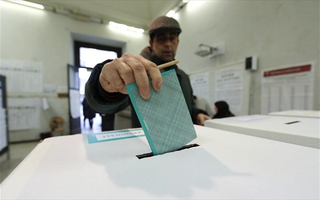 Διαβάστε στο «ΠΑΡΟΝ της Κυριακής»: Και οι τριπλές εκλογές στα σχέδια του Μητσοτάκη